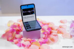 Thay vì lớp phủ là màn hình Polymic như Fold thì Galaxy Z Flip sử dụng tấm kính siêu mỏng ấn tượng!