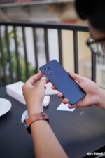 Ở góc nhìn này, chiếc máy có 1 tông màu đen tuyền vô cùng sang trọng!