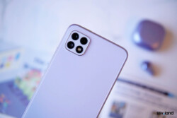 Galaxy A22 5G đa năng với 3 ống kính khác nhau