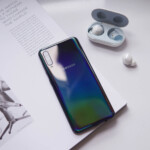 A50 này phiên bản màu Đen nhưng màu sắc vô cùng ấn tượng, biến đổi đa sắc