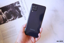 Phiên bản 4G có kiểu hoàn thiện quen thuộc khá bóng bẩy